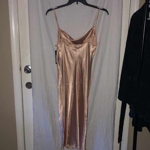 New W/Tags Bebe Taupe Spaghetti Strap Satin Slip Dress Size Medium - Picture 6 of 8